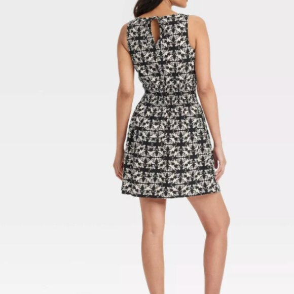 Linen Mini Sundress - Universal Thread - Picture 2 of 8